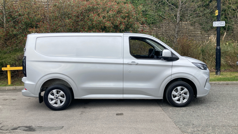 Ford Transit Custom 300 L1 Diesel Fwd 2.0 EcoBlue 136ps H1 Van Limited